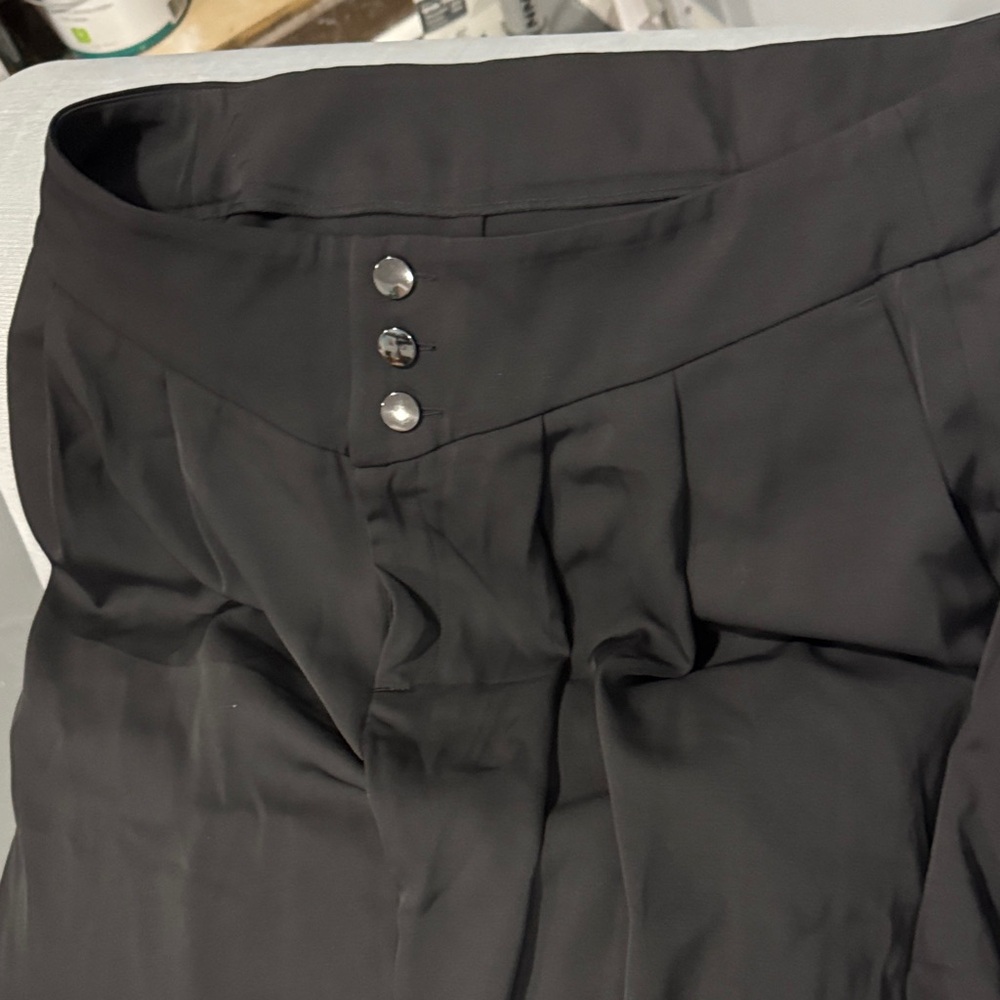 Black High-Waisted Pants with X Wide Leg